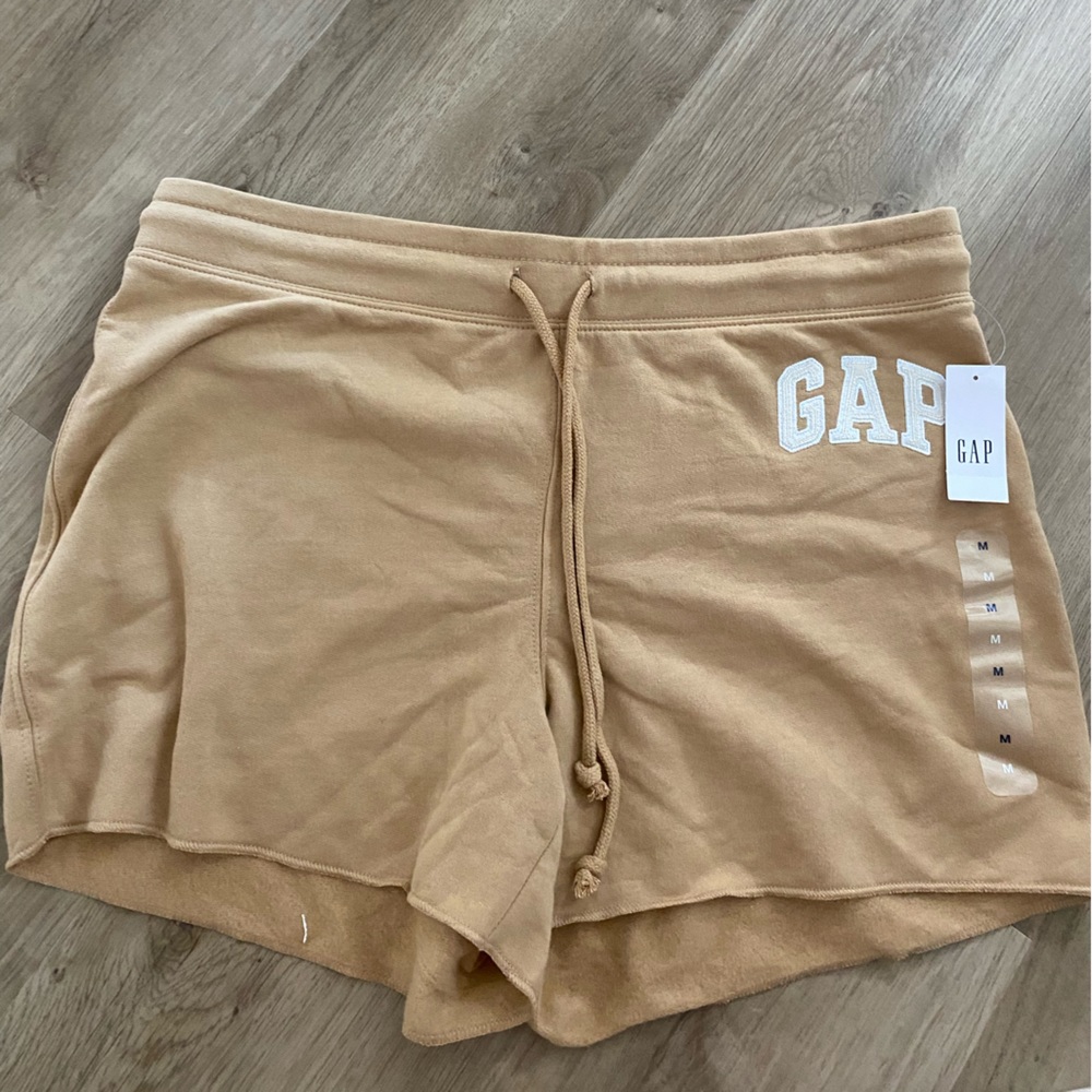 GAP tan sweat shorts Brand New